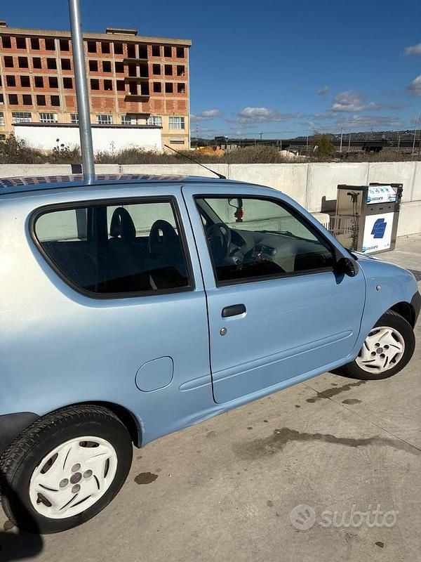 Usata Fiat 600 54 CV (39 kW) 2009 Blu Utilitaria