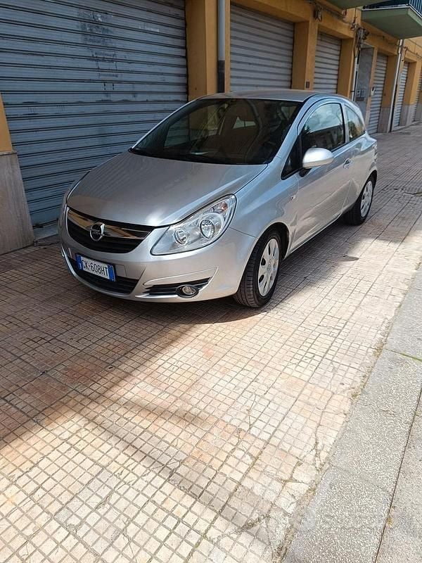 Usata Opel Corsa 2009 Grigio Utilitaria