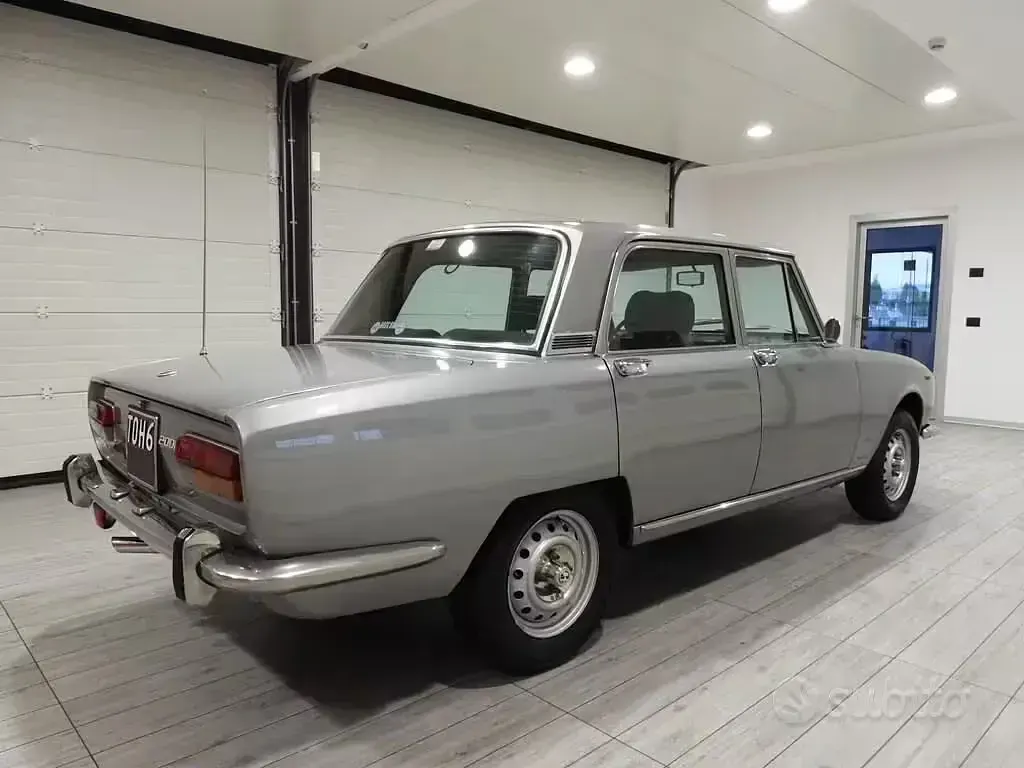 Usata Alfa Romeo Spider 1970 Grigio Cabrio