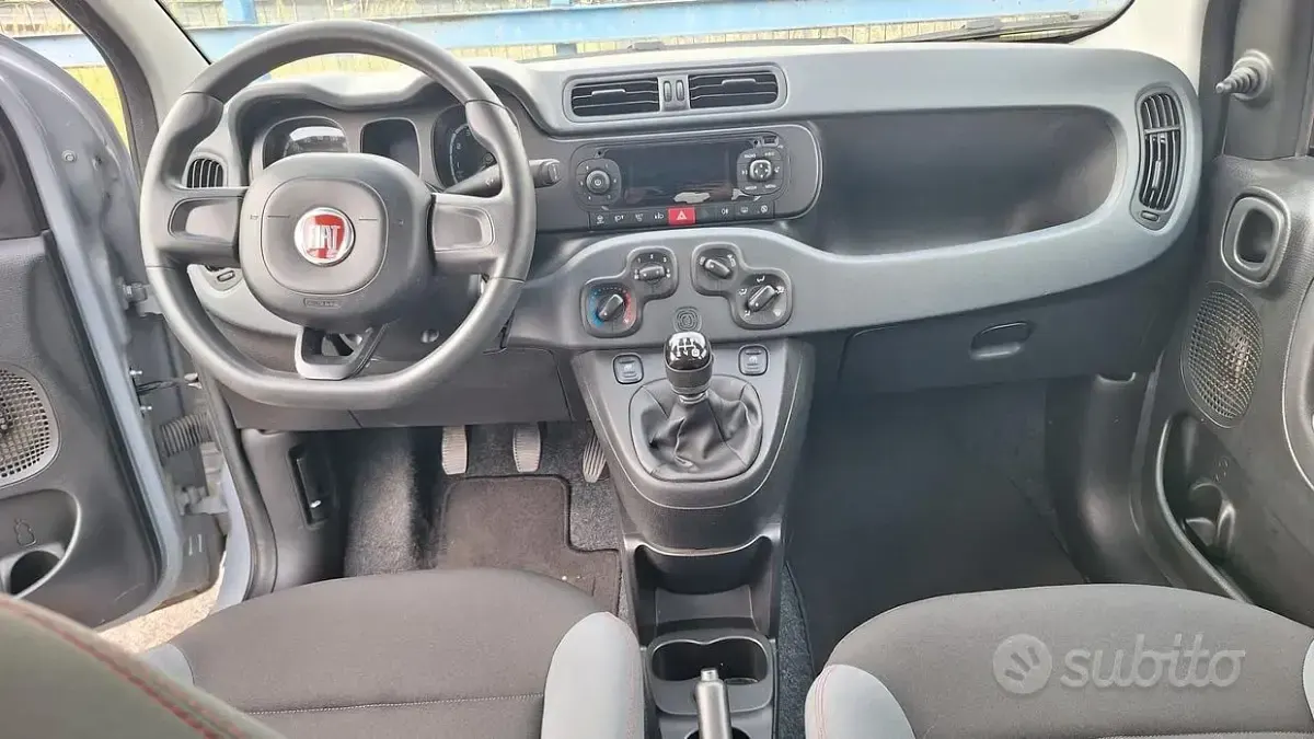 Usata Fiat Panda 69 CV (50 kW) 2020 Grigio Utilitaria