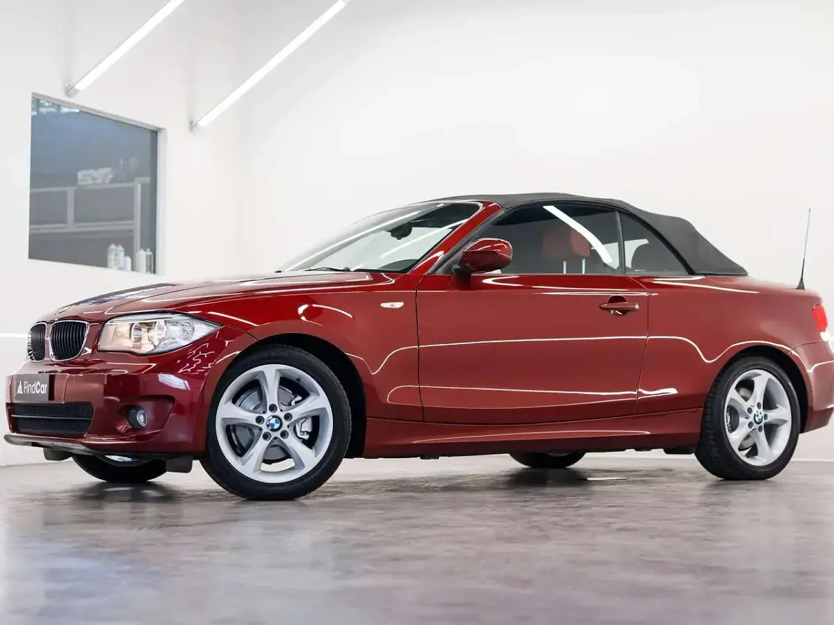 Usata BMW 118 Cabriolet 143 CV (105 kW) 2011 Vermilionrot metallic Cabrio