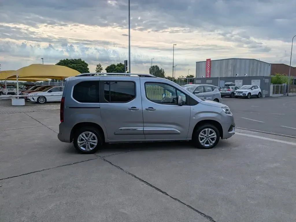 Usata Toyota Proace Verso City 102 CV (75 kW) 2021 Grigio / metallizzato Station wagon