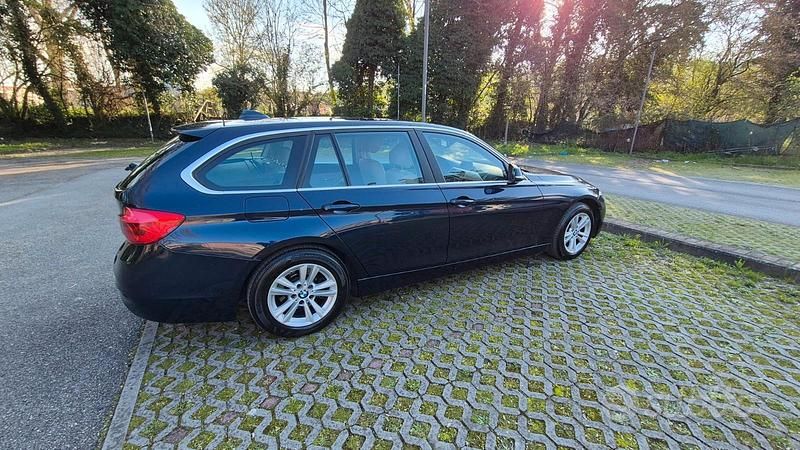 Usata BMW 316 2017 Blu Station wagon