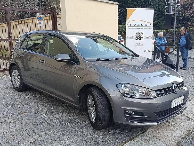 Usata VW Golf VII Trendline 110 CV (80 kW) 2016 Grigio Berlina
