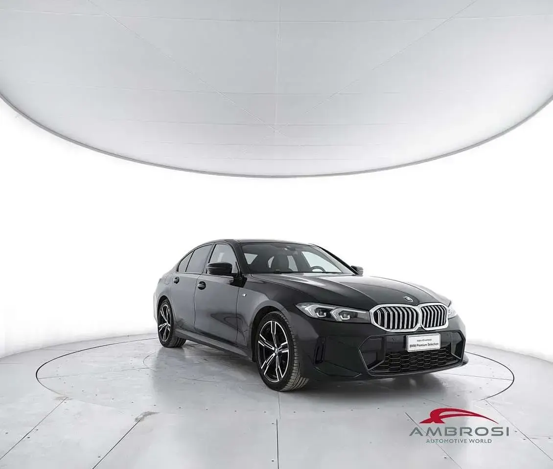 Gebraucht BMW 320 M Sport 190 PS (139 kW) 2023 Schwarz Limousine