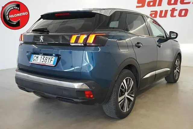 Usata Peugeot 3008 Allure 131 CV (96 kW) 2023 Blu SUV