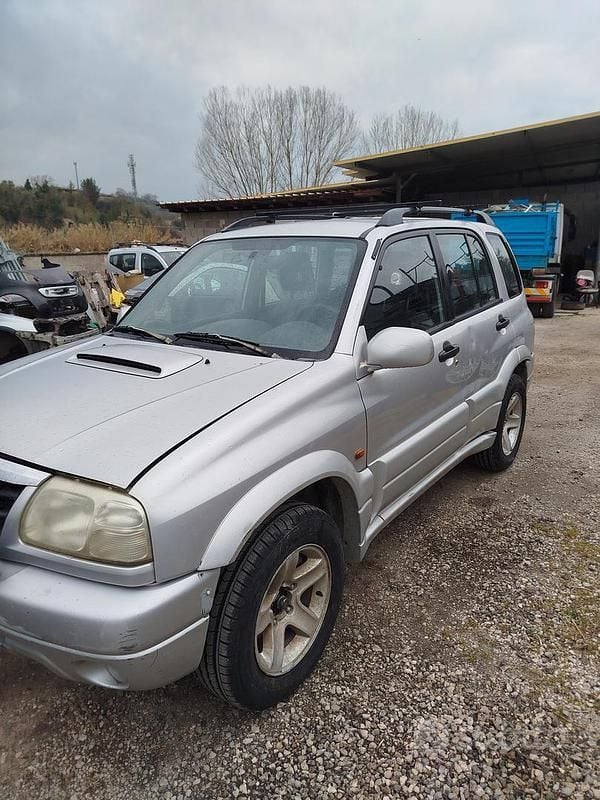 Usata 2003 Suzuki Grand Vitara Station wagon | 3800 € (Super prezzo) - Immagine 1/4