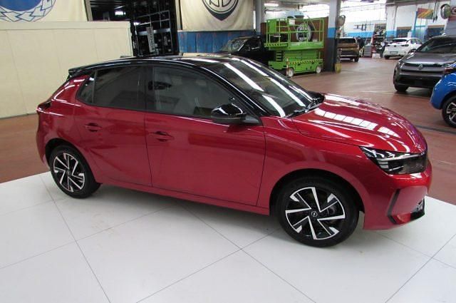 Nuova Opel Corsa 101 CV (74 kW) 2025 Rosso Utilitaria