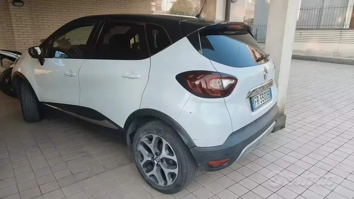 Usata Renault Captur 90 CV (66 kW) 2018 Bianco SUV