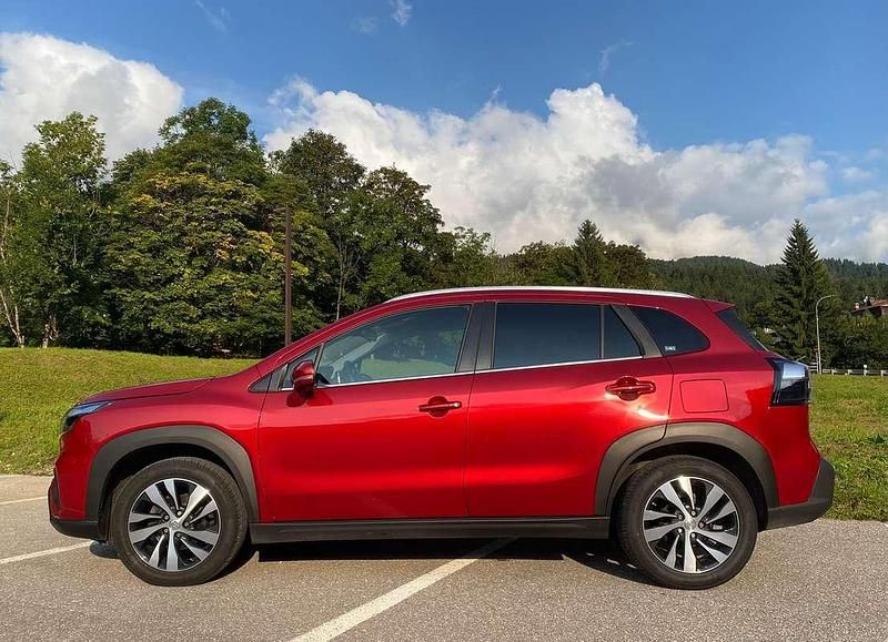 Usata Suzuki SX4 S-Cross 129 CV (94 kW) 2023 Rosso SUV