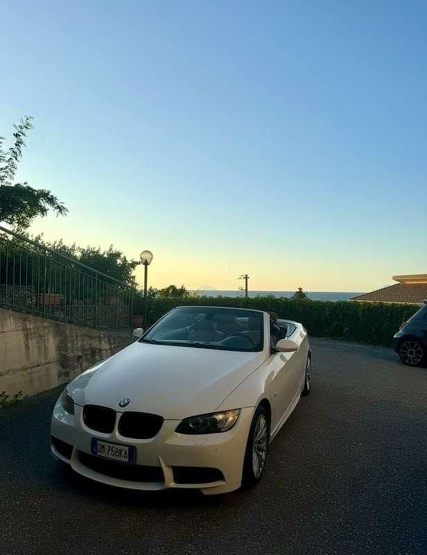 Bianco Usata 2007 BMW 325 Cabriolet M Sport Cabrio | 10.000 € - Immagine 1/4
