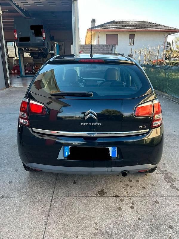 Usata Citroën C3 SELECTION 68 CV (50 kW) 2015 Nero Berlina