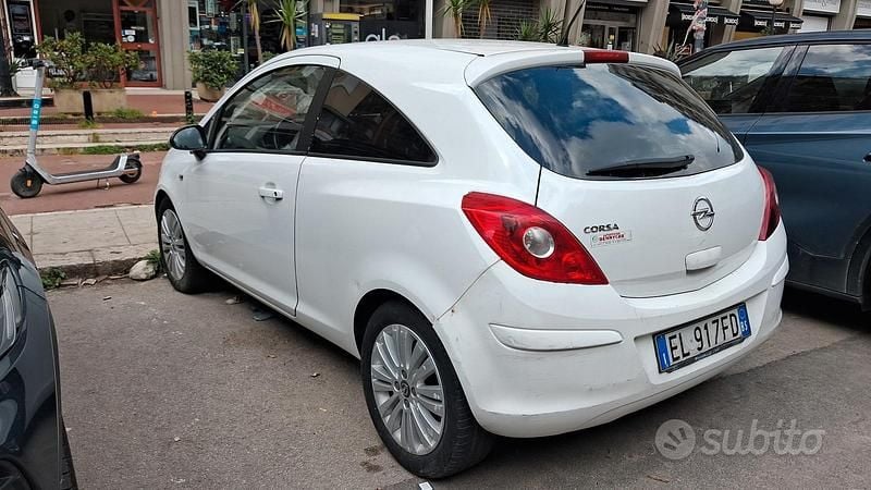 Usata Opel Corsa 2012 Bianco Utilitaria