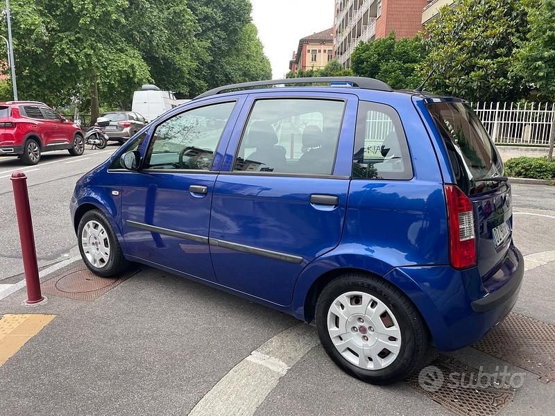 Usata Fiat Idea 77 CV (56 kW) 2009 Blu Monovolume