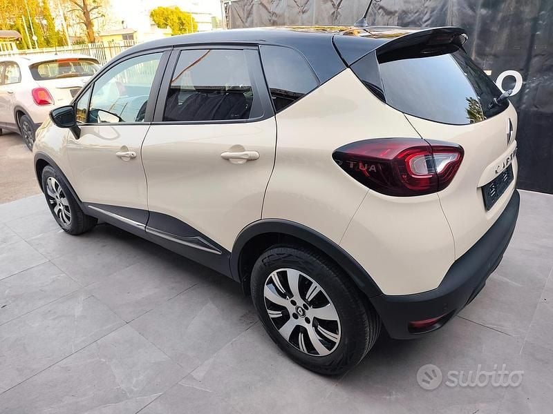 Occasion Renault Captur 90 ch (66 kW) 2019 Beige SUV