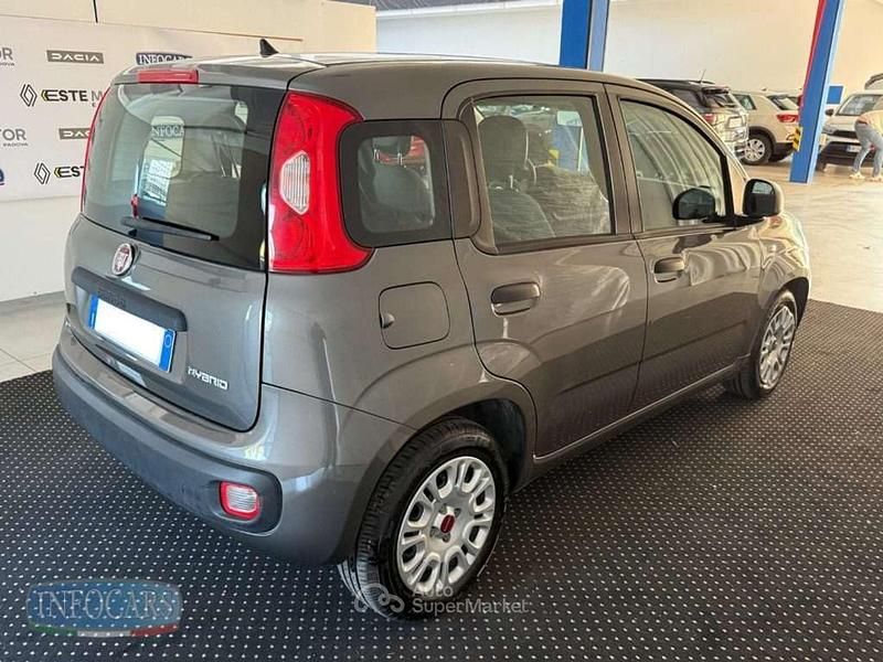 Usata Fiat Panda 70 CV (51 kW) 2022 Grigio scuro Utilitaria