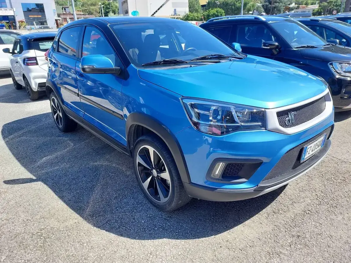 Usata DR DR3 106 CV (77 kW) 2020 Ice blue  tetto nero SUV