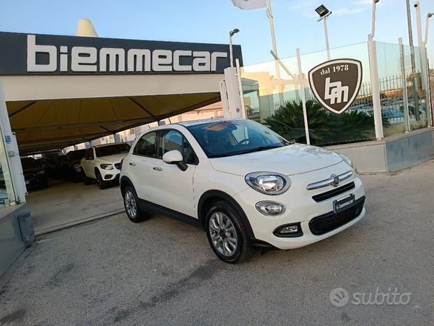 Bianco pastello Usata 2015 Fiat 500X Cross SUV | 12.500 € (Buon prezzo) - Immagine 1/4