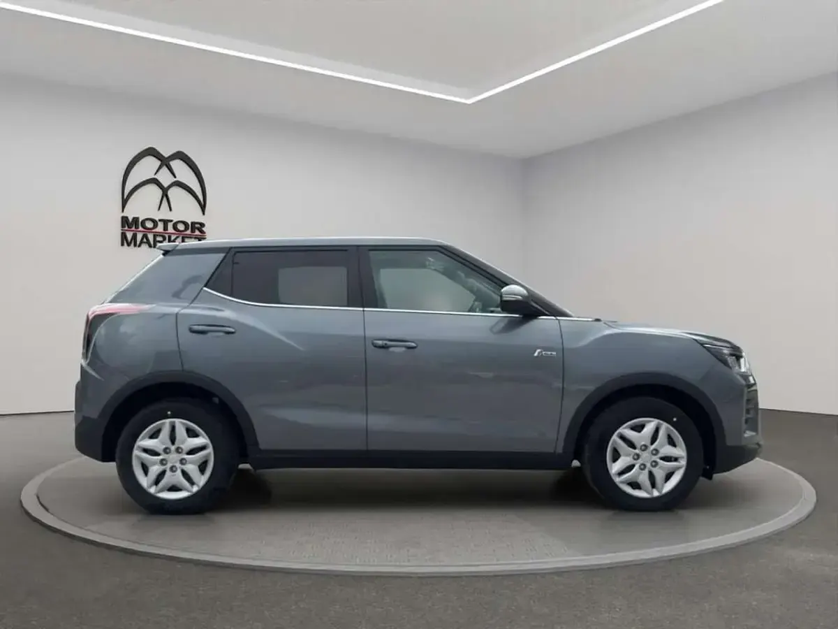 Nuova SsangYong Tivoli 135 CV (99 kW) 2025 Grigio / gray SUV