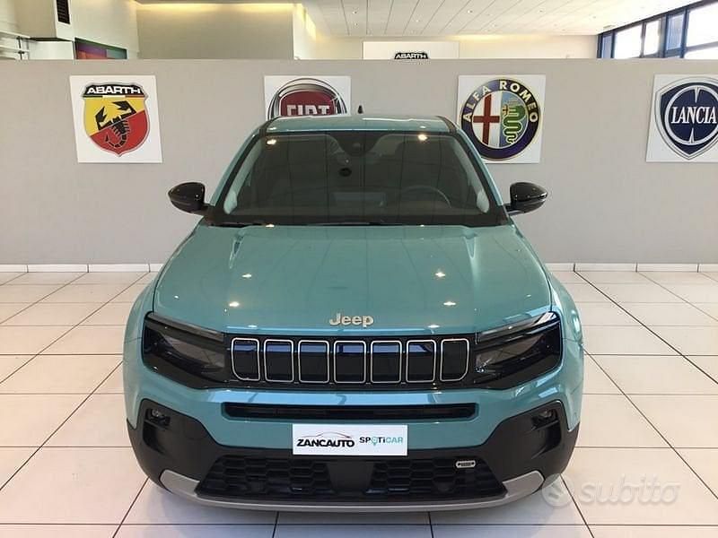Usado Jeep Avenger Summit 101 HP (74 kW) 2024 Verde SUV