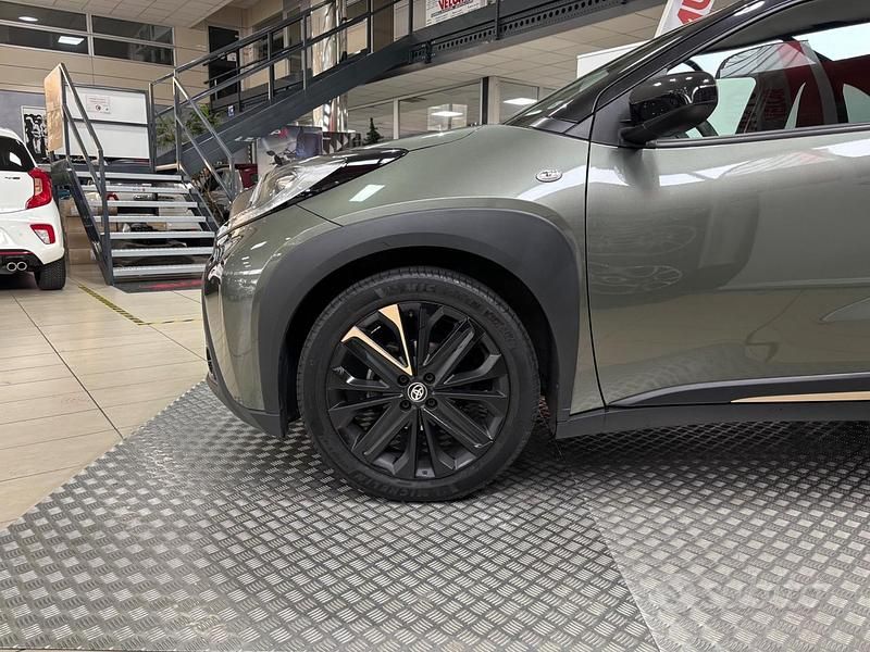 Usata Toyota Aygo X Trend 72 CV (52 kW) 2022 Verde SUV