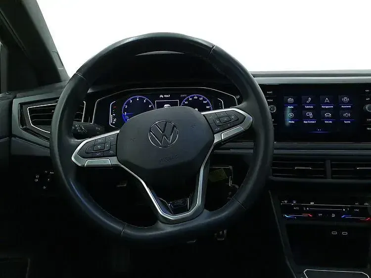 Usata VW Taigo R-line 116 CV (85 kW) 2024 Grigio SUV