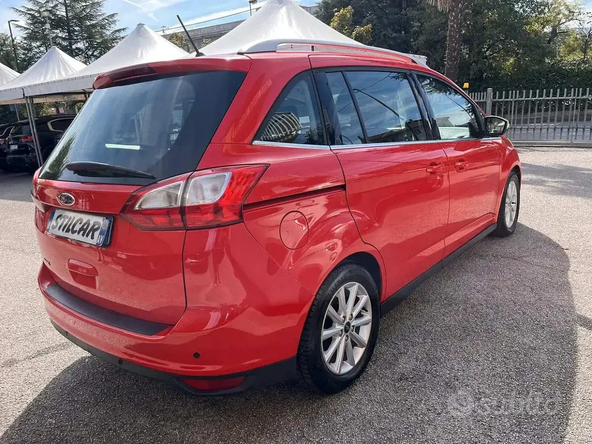 Usata Ford C-MAX Titanium 120 CV (88 kW) 2018 Rosso Monovolume