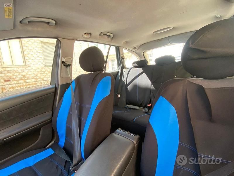 Usata Mercedes 220 2003 Grigio Berlina