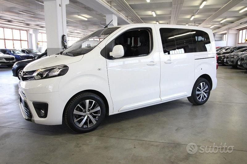 Usata Toyota Proace Verso Executive 120 CV (88 kW) 2020 Bianco Station wagon