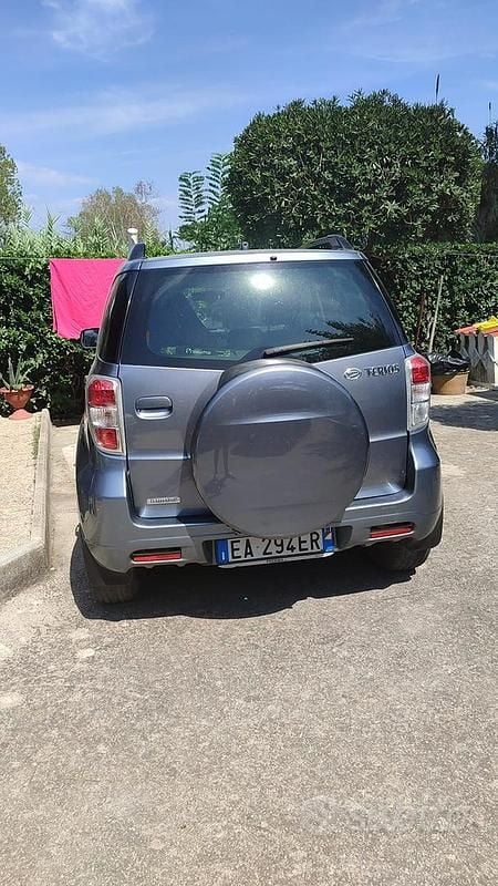 Usata Daihatsu Terios 2010 Grigio SUV