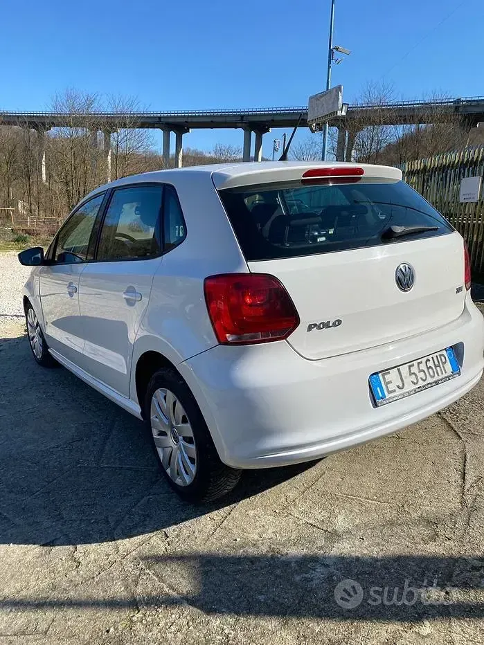 Usata VW Polo 75 CV (55 kW) 2011 Bianco Utilitaria