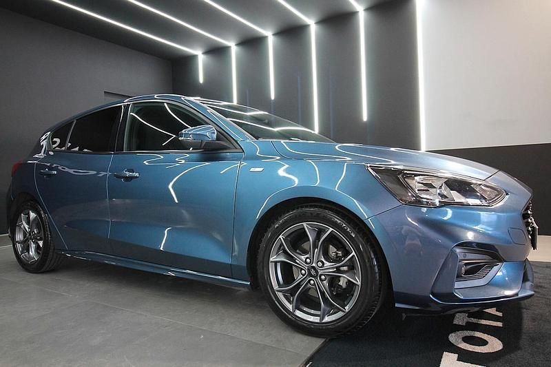 Usata Ford Focus ST-Line 120 CV (88 kW) 2021 Blu Berlina