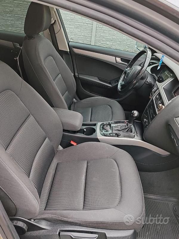 Usata Audi A4 143 CV (105 kW) 2011 Grigio Station wagon