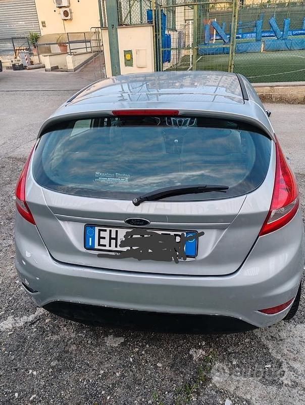 Usata Ford Fiesta 75 CV (55 kW) 2011 Utilitaria