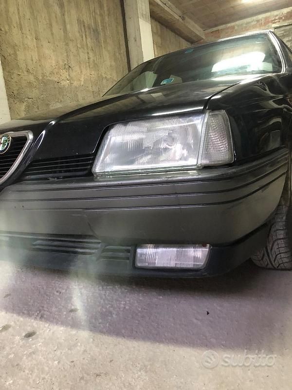 Nero Usata 1990 Alfa Romeo 164 Tre volumi | 1000 € - Immagine 1/4