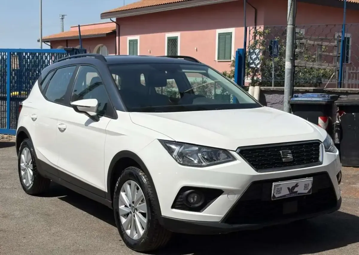 Usata Seat Arona Style 90 CV (66 kW) 2019 Bianco SUV