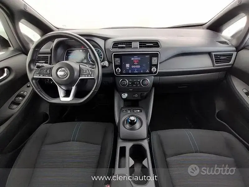 Usata Nissan Leaf Acenta 110 kW (150 CV) 2022 Bianco Utilitaria