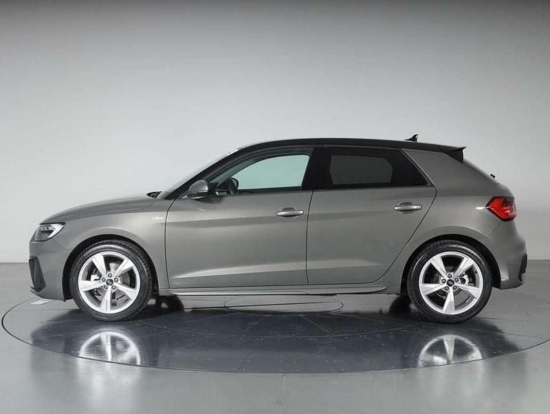 Usata Audi A1 Sportback S-Line 150 CV (110 kW) 2024 Grigio chronos metallizzato ne Utilitaria