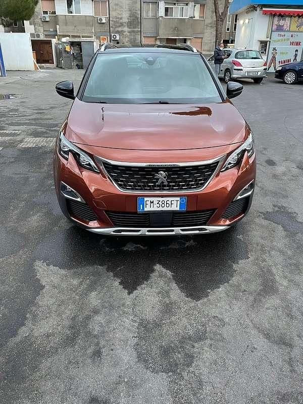 Usata Peugeot 3008 GT-line 120 CV (88 kW) 2017 Nero SUV