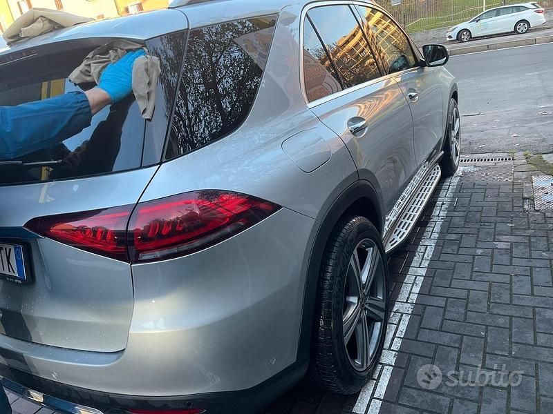 Usata Mercedes GLE300 245 CV (180 kW) 2019 Grigio SUV