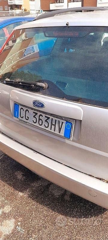 Usata Ford Mondeo 131 CV (96 kW) 2003 Grigio Station wagon