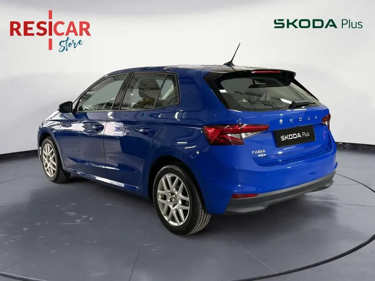 Usata Skoda Fabia Ambition 80 CV (58 kW) 2023 Blu Utilitaria