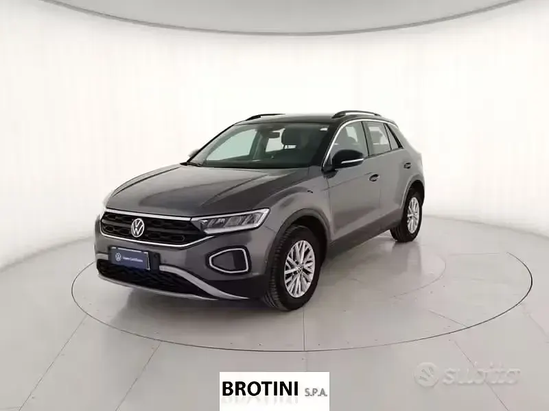 Usata VW T-Roc Life 150 CV (110 kW) 2025 SUV