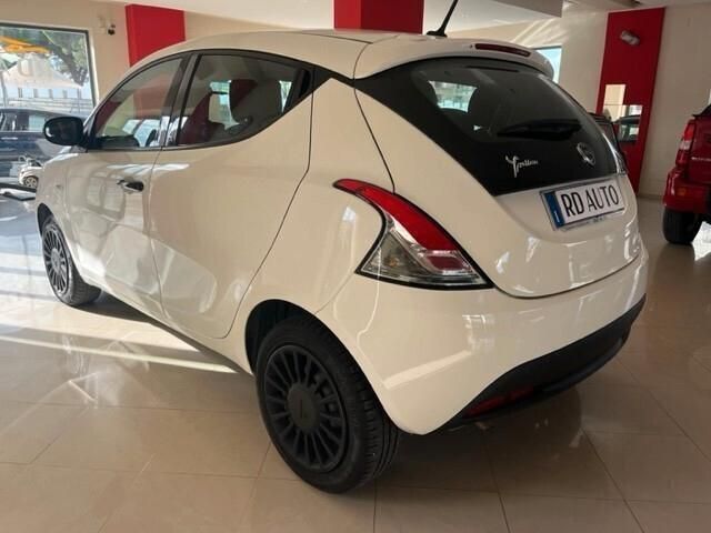 Usata Lancia Ypsilon S 69 CV (50 kW) 2020 Bianco Utilitaria