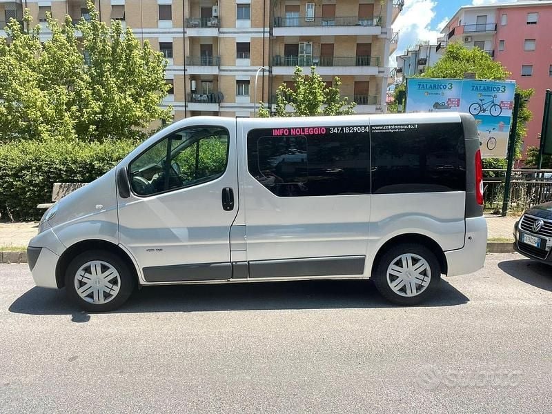 Usata Nissan Primastar 115 CV (84 kW) 2009 Grigio Monovolume