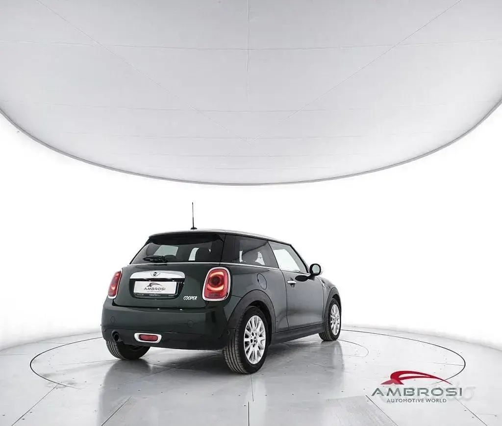 Usata Mini Cooper 136 CV (100 kW) 2015 Verde Utilitaria