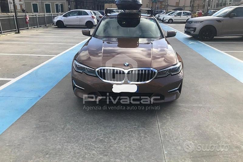 Usata BMW 320 Luxury Line 163 CV (119 kW) 2020 Marrone Berlina