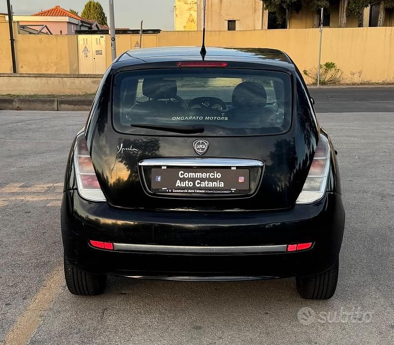 Usata Lancia Ypsilon 60 CV (44 kW) 2008 Nero Utilitaria