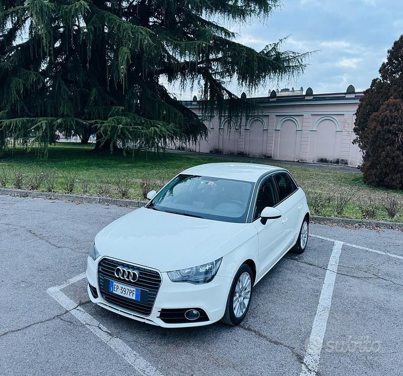 Usata Audi A1 Ambition 86 CV (63 kW) 2012 Bianco Berlina