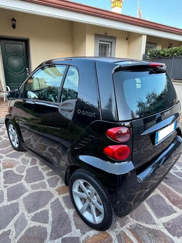 Usata Smart ForTwo Coupé 71 CV (52 kW) 2009 Utilitaria